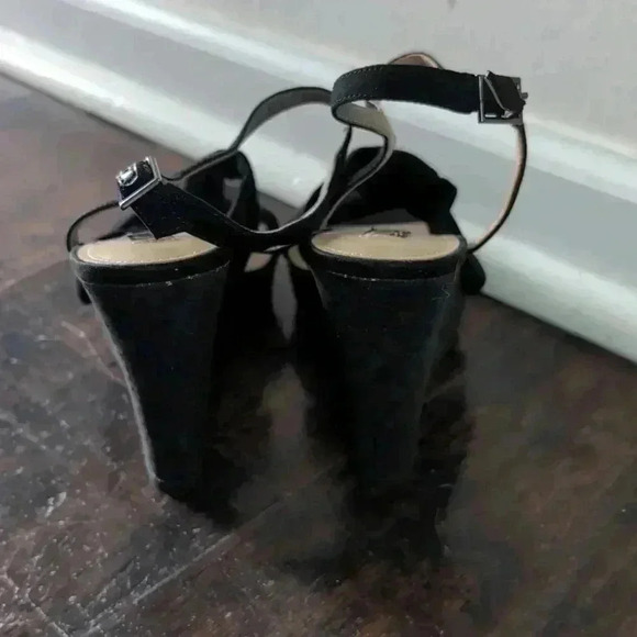 Gili Knotted Kahlie Front Wedge Ankle Strap | eBay G.I.L.I. Knotted Front Wedge Ankle Strap